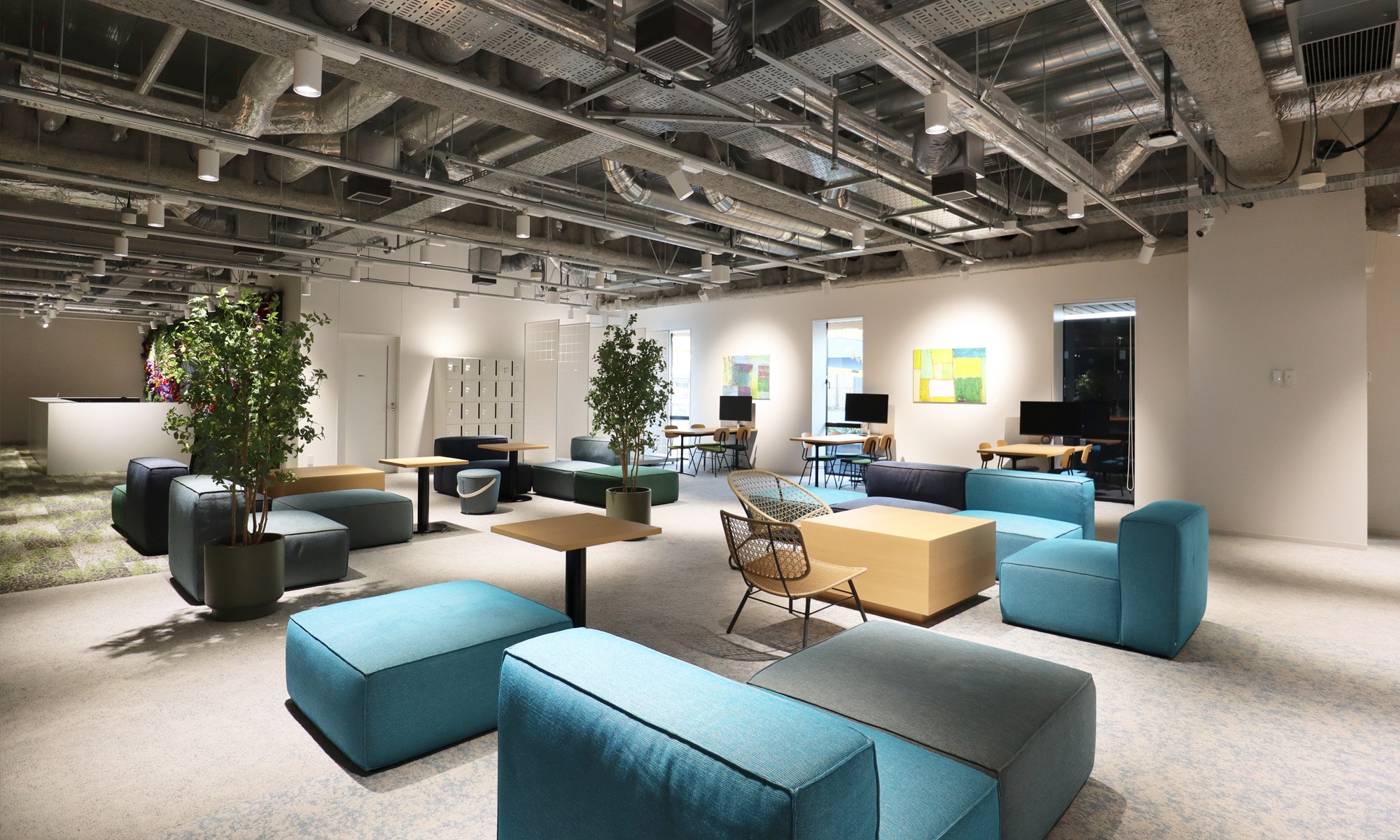 アートが、「新しいビジネスストーリーを生む刺激になってもらえれば」という期待も込められている