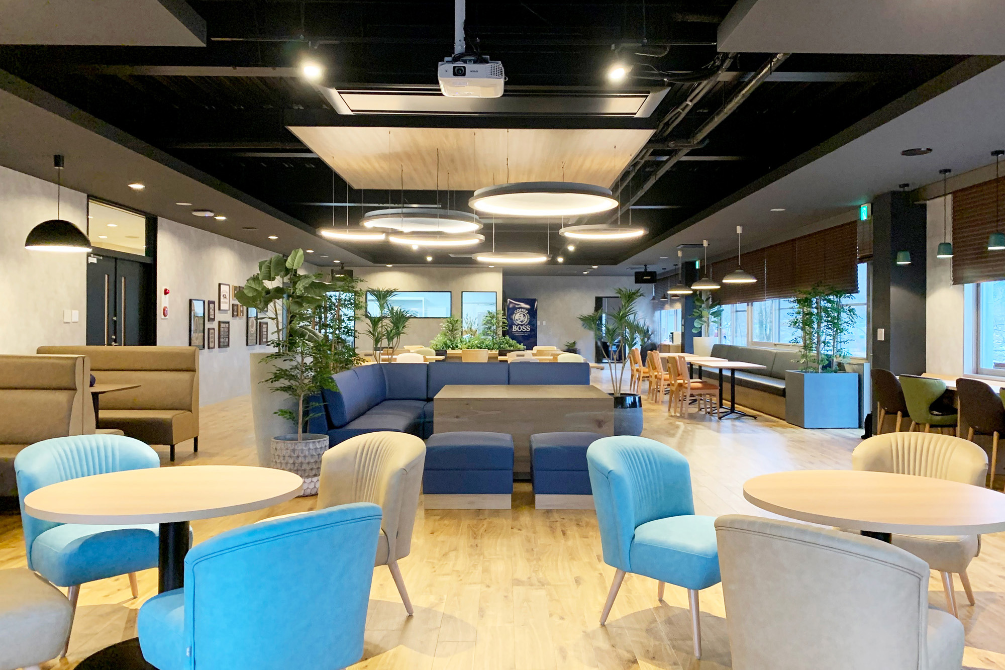 エプソンアヴァシス株式会社 様 本社1F