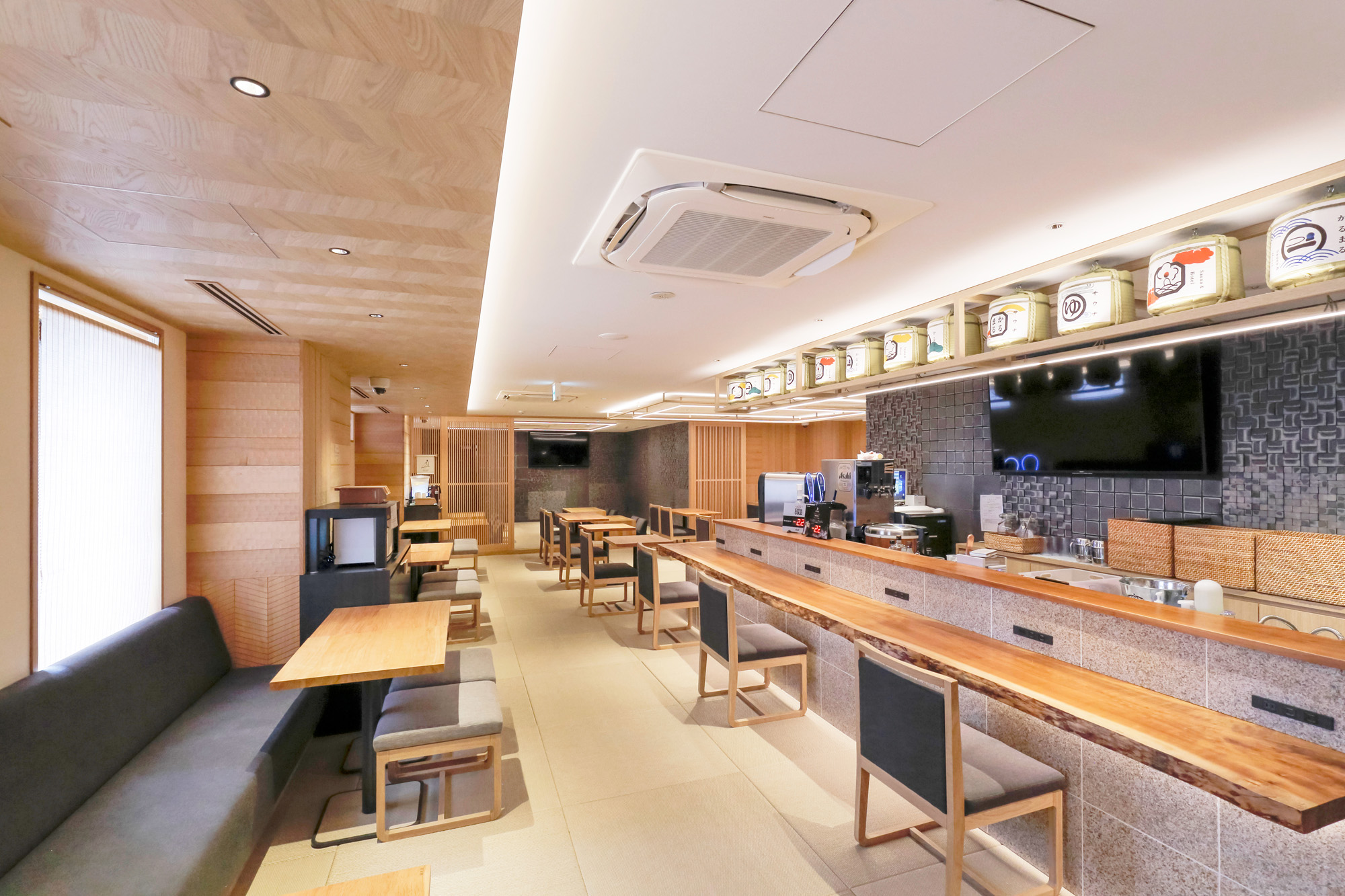 入館から退館までストレスフリーなサウナ＆ホテル － オリバー 商環境プロジェクト事例