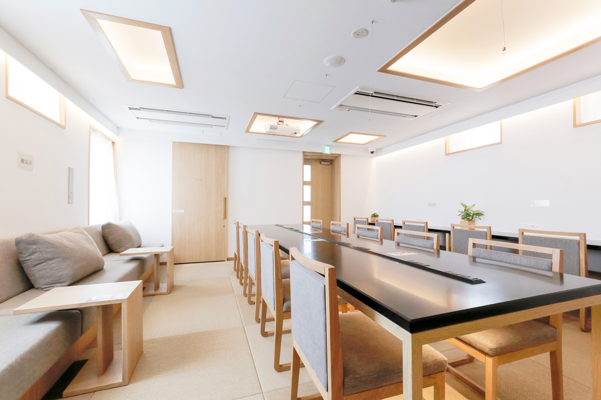 入館から退館までストレスフリーなサウナ＆ホテル － オリバー 商環境プロジェクト事例