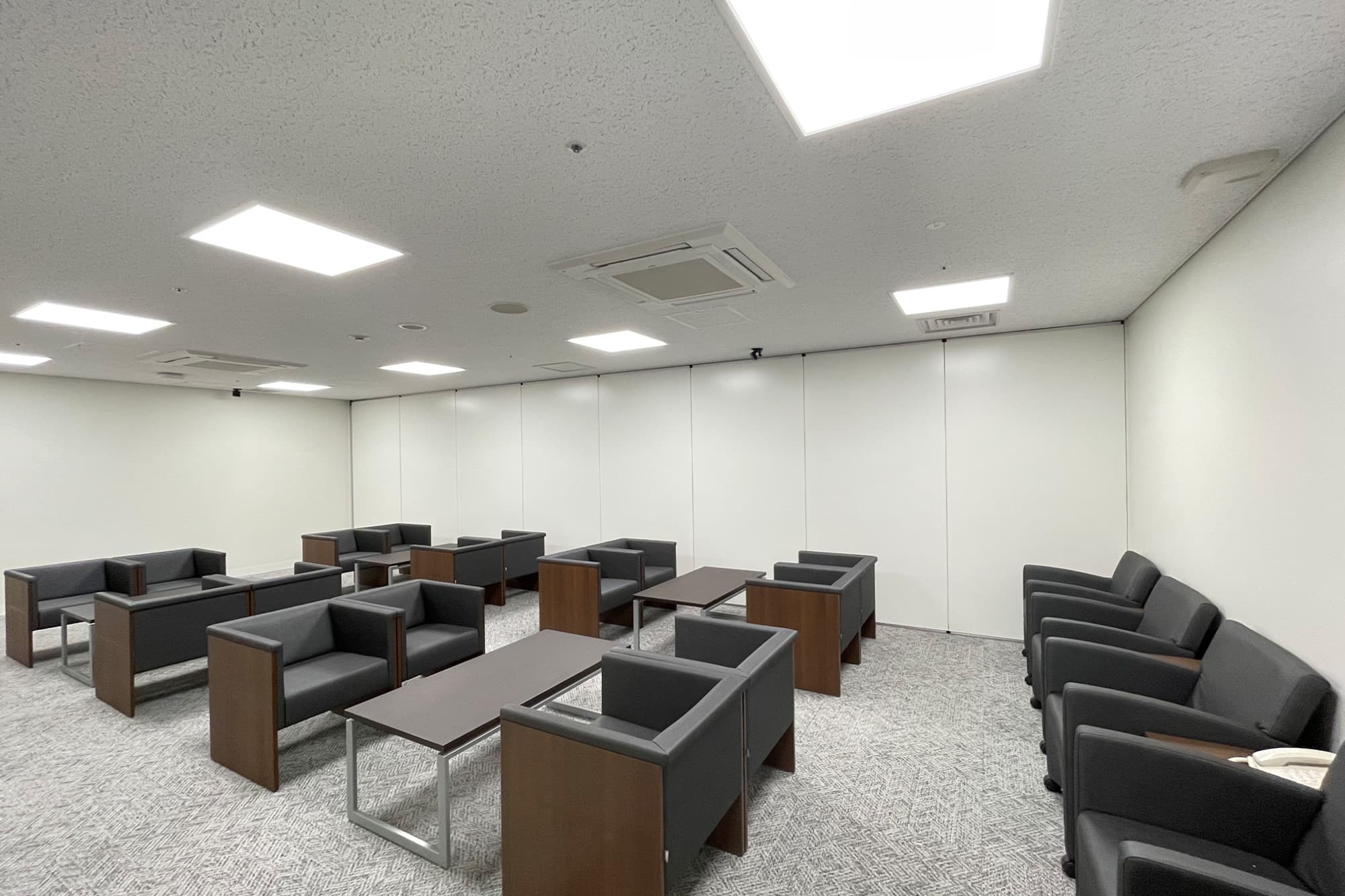 搭乗までの時間をゆったり過ごせるラウンジ － オリバー その他プロジェクト事例