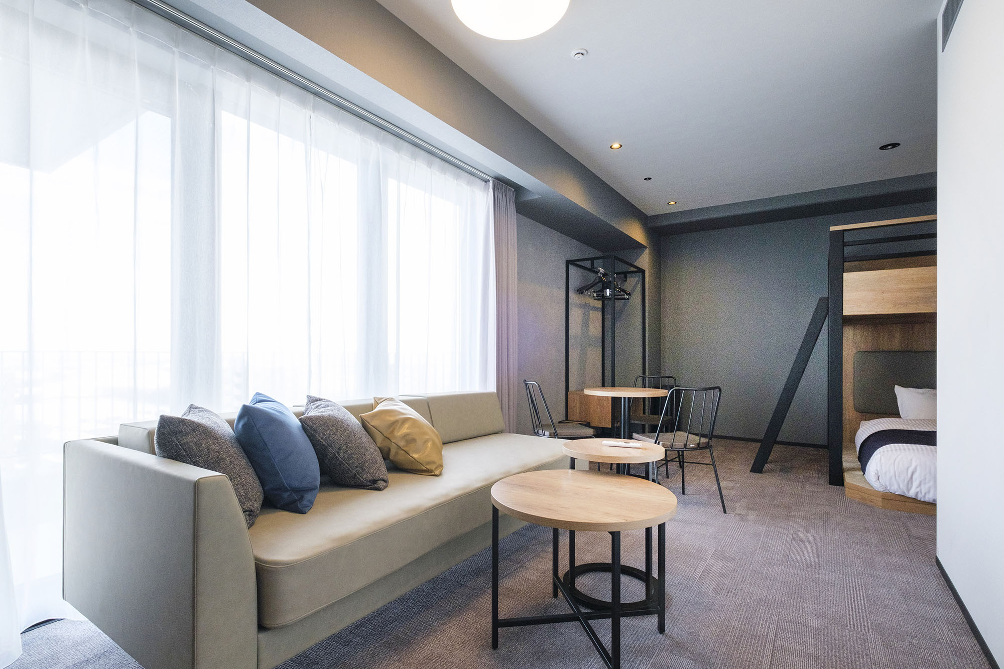 ボールパークの世界観が広がる、ファン心を掴む空間 － オリバー 宿泊プロジェクト事例