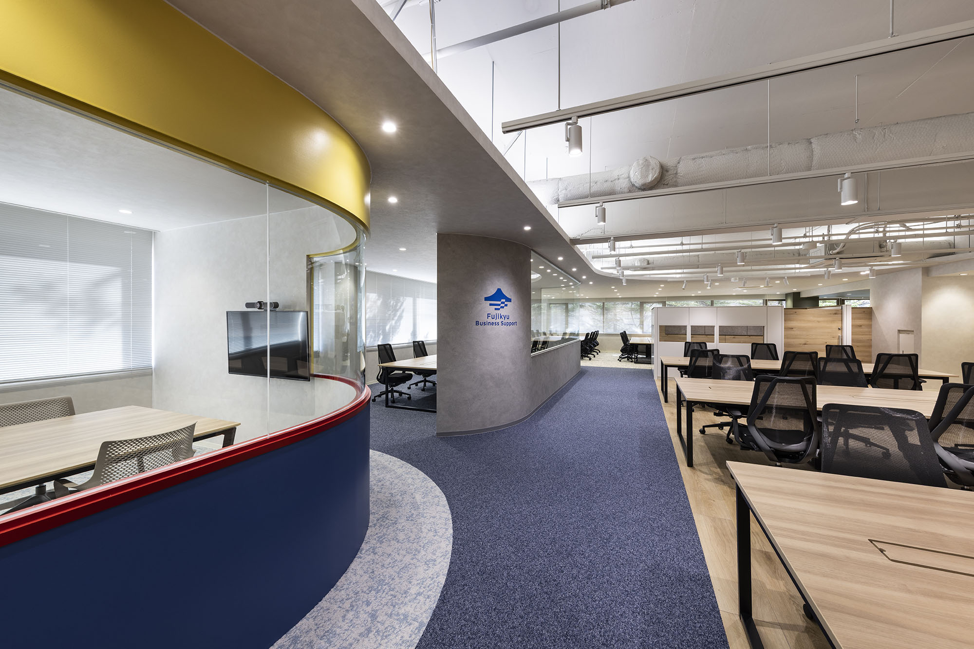 富士山麓と富士急行線の魅力を詰め込んだオフィス － オリバー オフィスプロジェクト事例