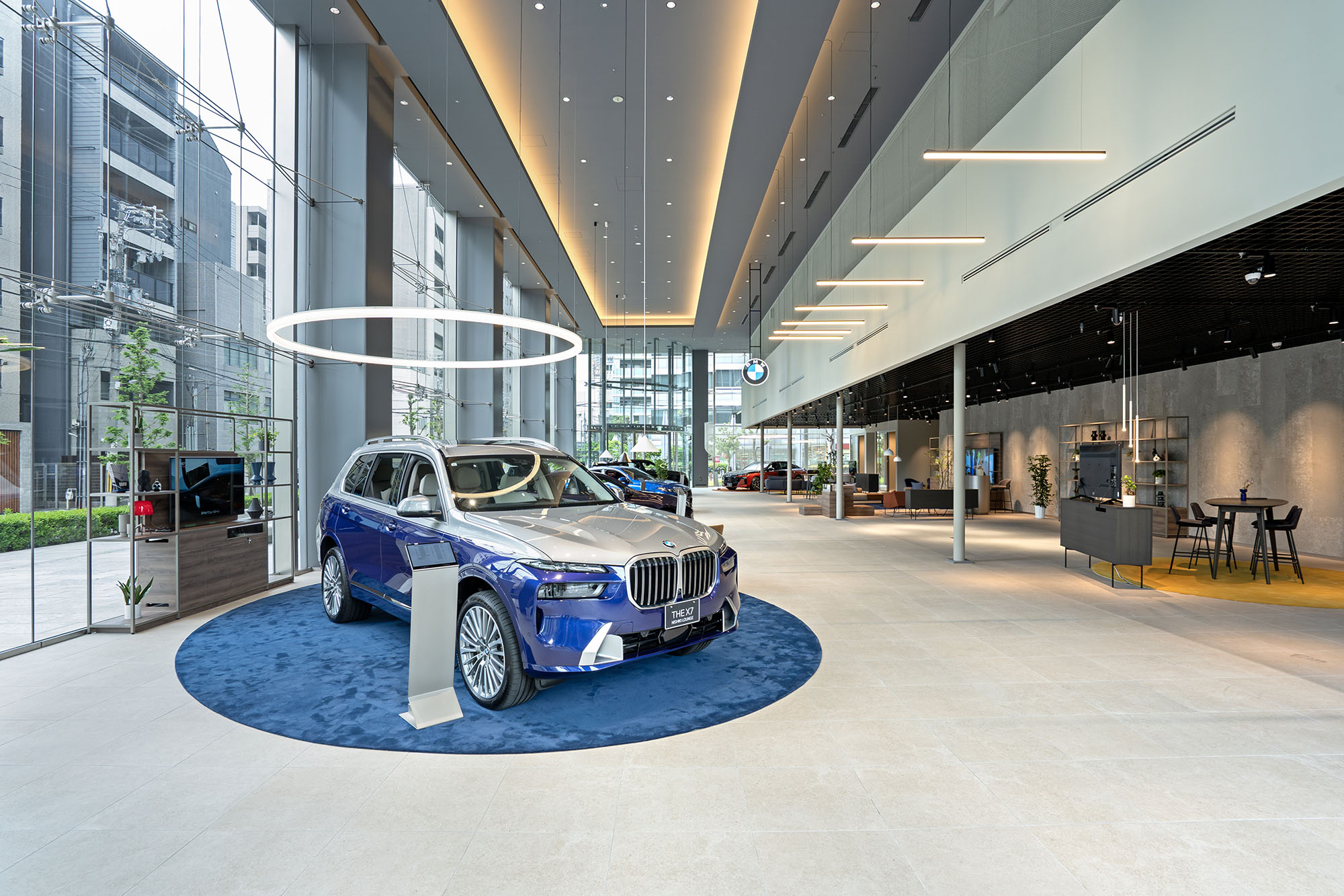 ブランドらしさが輝くラグジュアリー空間 － オリバー 商環境プロジェクト事例