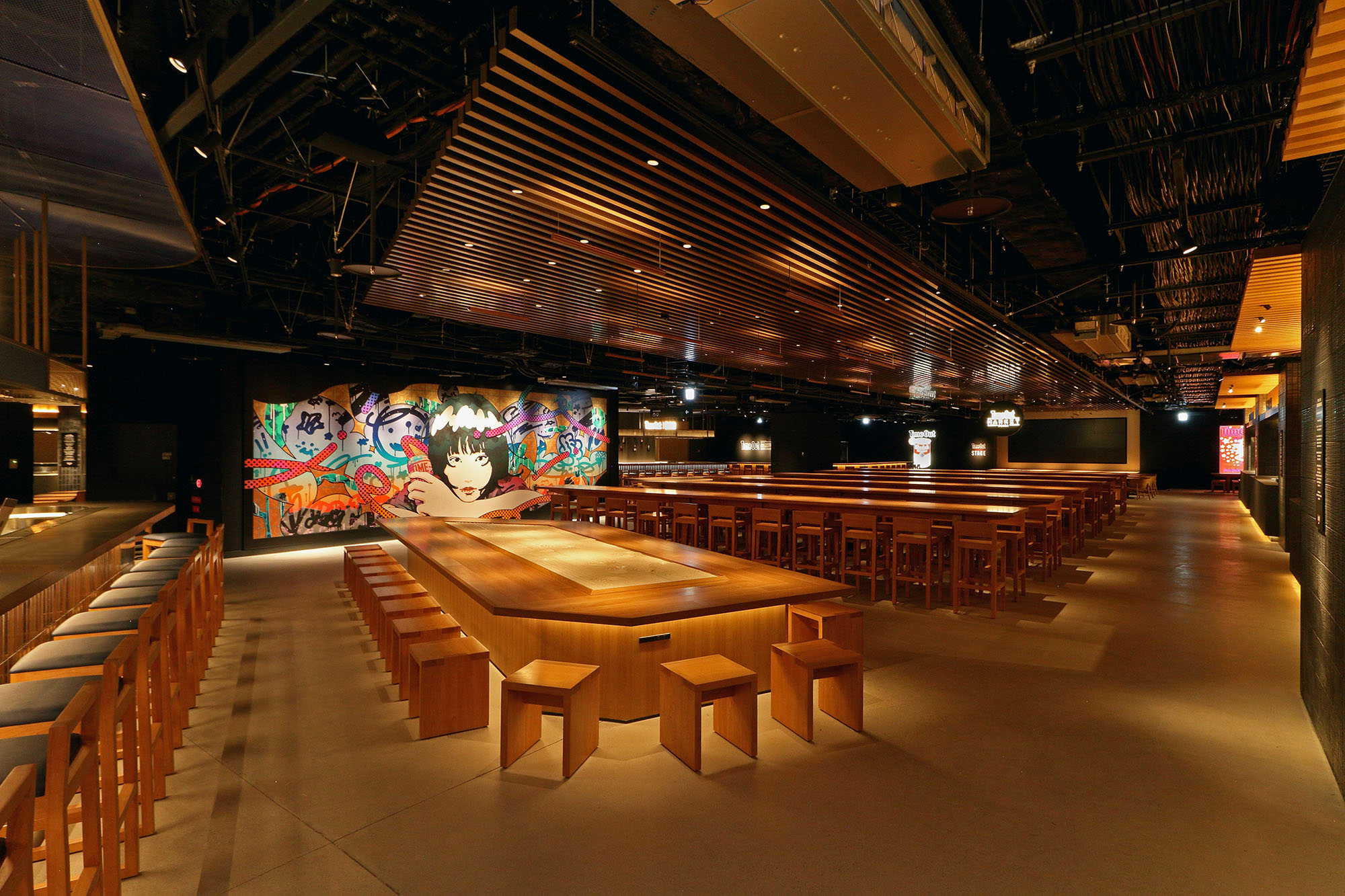 落ち着いた大人の空間に遊び心をプラスした空間 － オリバー 商環境プロジェクト事例