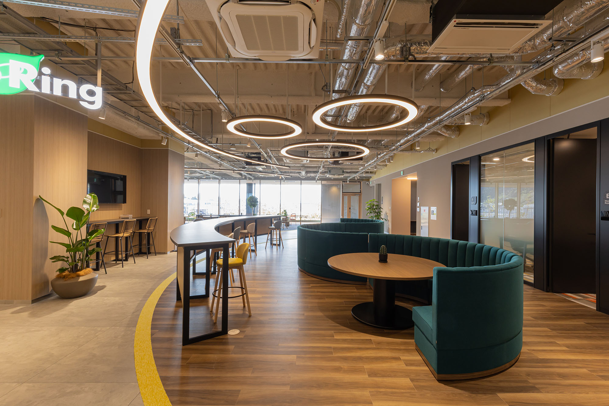 人と環境にやさしいオフィス空間 － オリバー オフィスプロジェクト事例