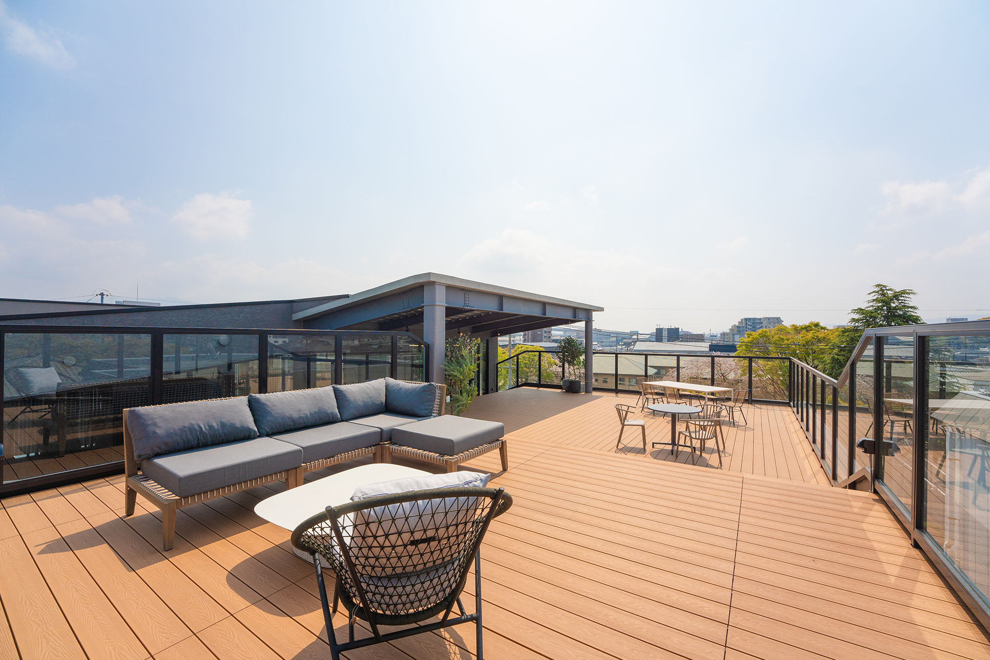 人が集まり、コミュニケーションが広がっていくオフィス － オリバー オフィスプロジェクト事例