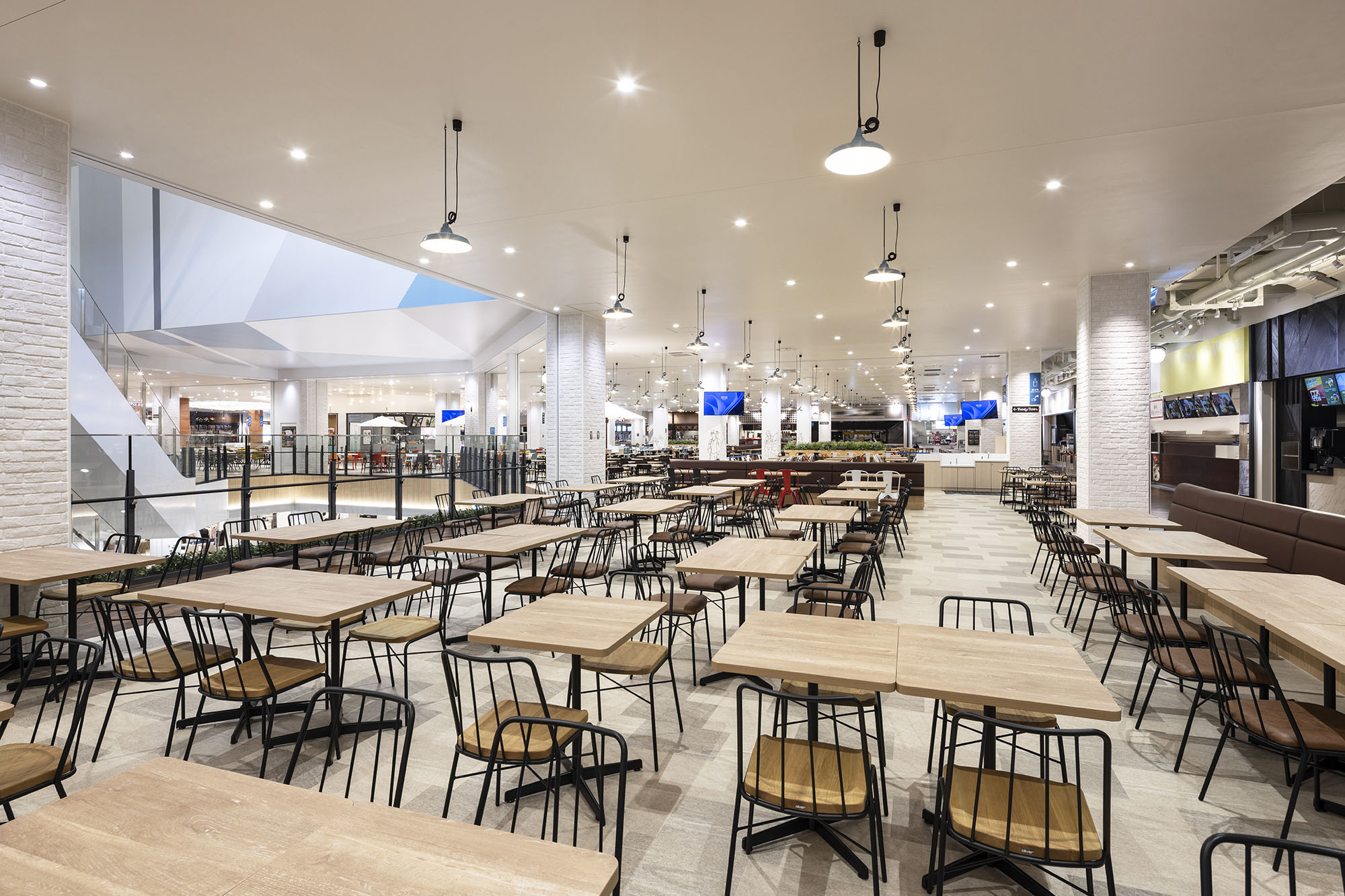 サステナブルでありながら、安全性にも配慮した空間 － オリバー 商環境プロジェクト事例