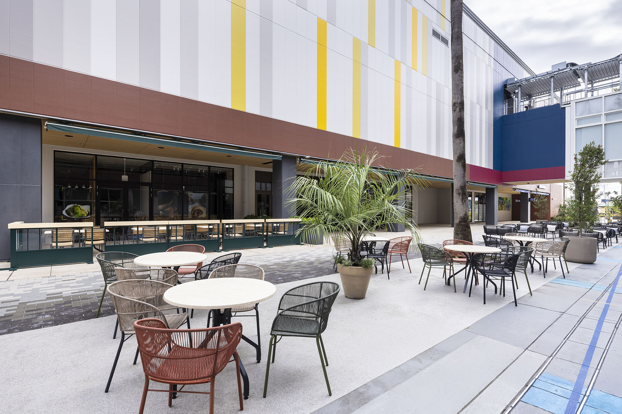 サステナブルでありながら、安全性にも配慮した空間 － オリバー 商環境プロジェクト事例