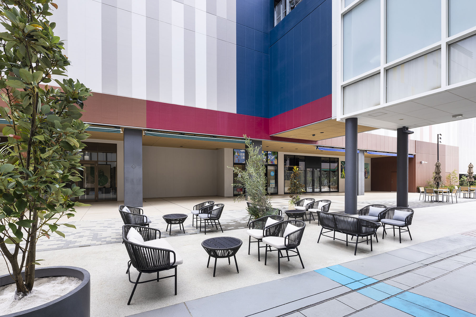 サステナブルでありながら、安全性にも配慮した空間 － オリバー 商環境プロジェクト事例