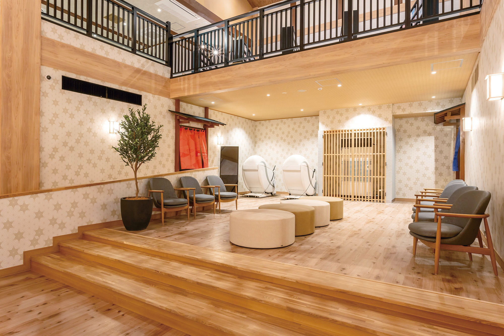 利用目的に合わせて過ごし方を選べる、心地よい温浴空間 － オリバー 商環境プロジェクト事例