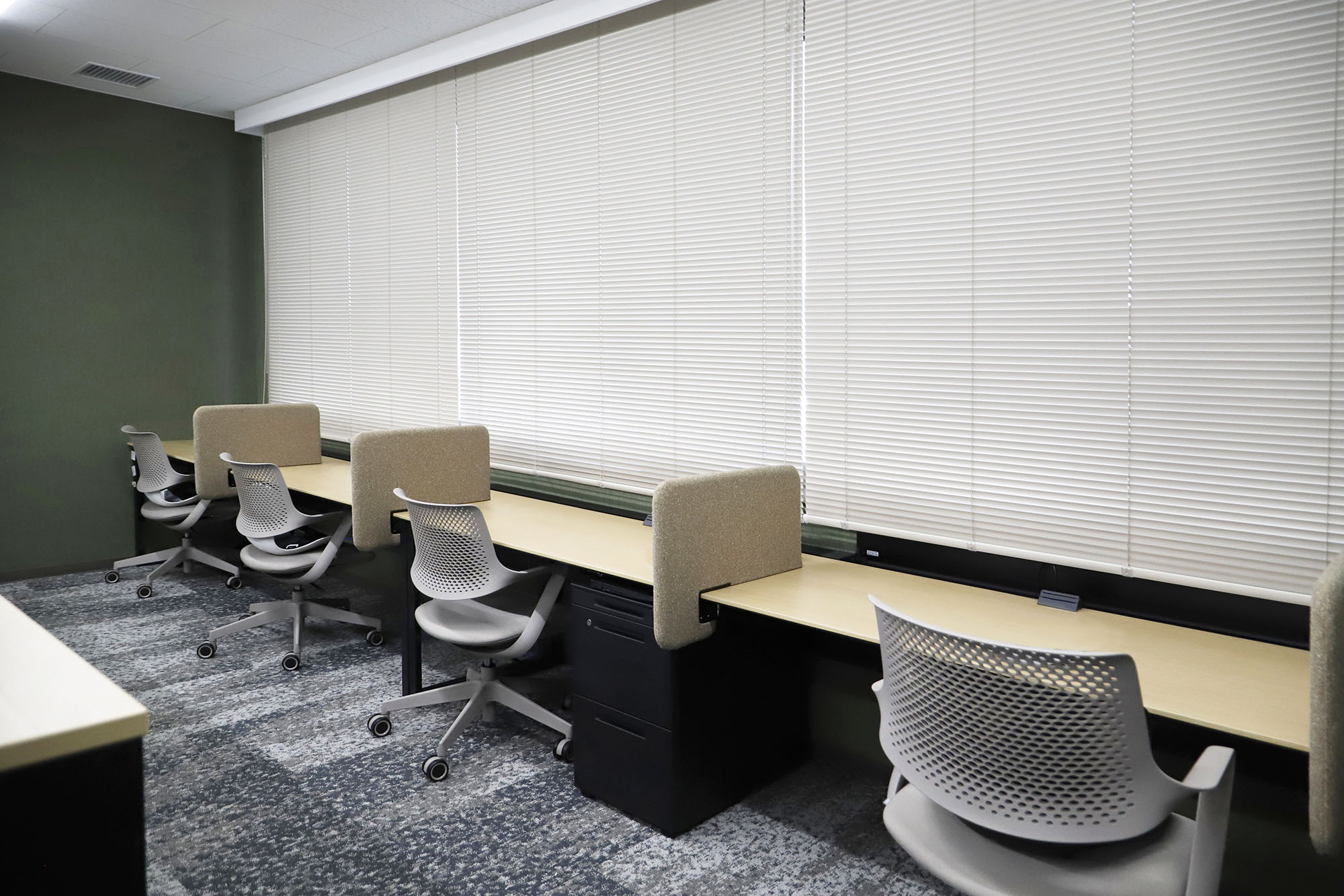 働く時間も休む時間も、心地よく過ごせる職場空間 － オリバー 商環境プロジェクト事例