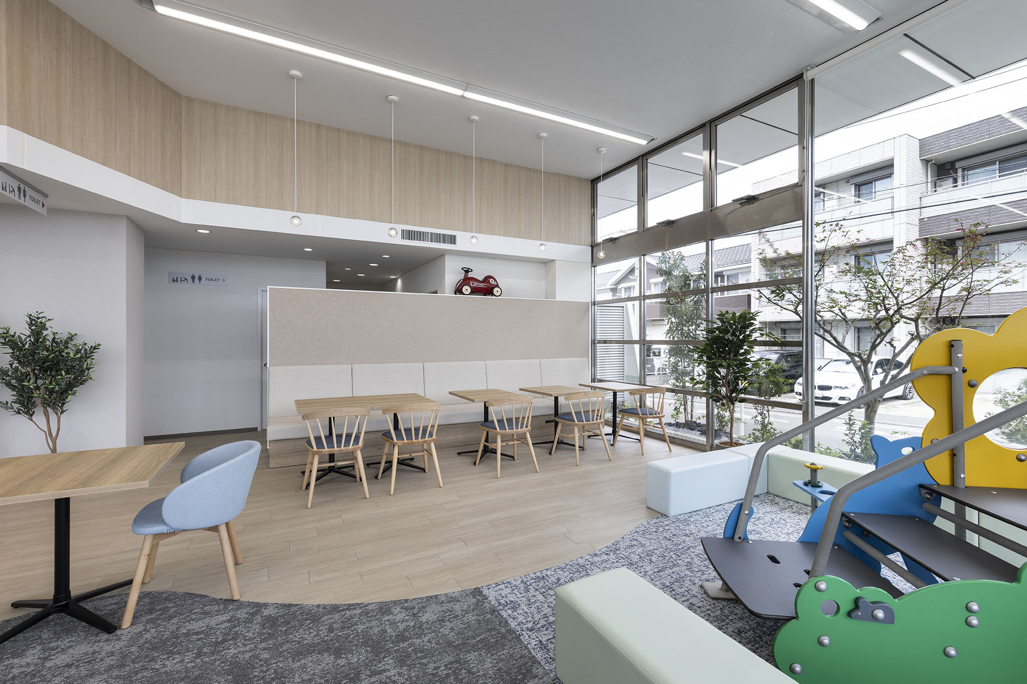 湘南台らしさを取り入れた、自然と足を運びたくなる店舗空間 － オリバー 商環境プロジェクト事例