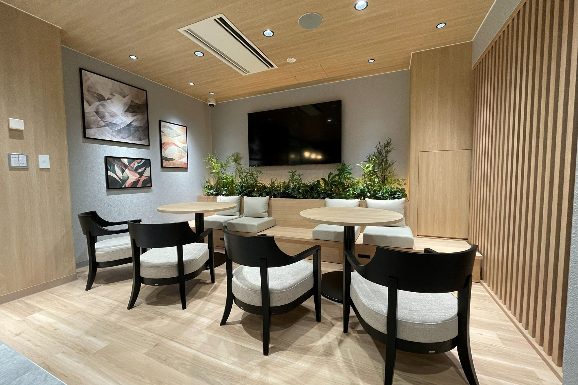 多様な滞在スタイルに寄り添う、憩いの空間 － オリバー その他プロジェクト事例