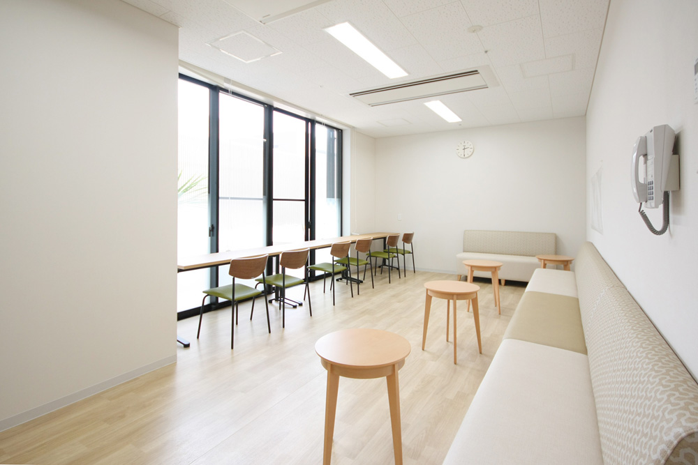 スタッフ休憩エリア｜納入事例｜HEALTHCARE by oliver